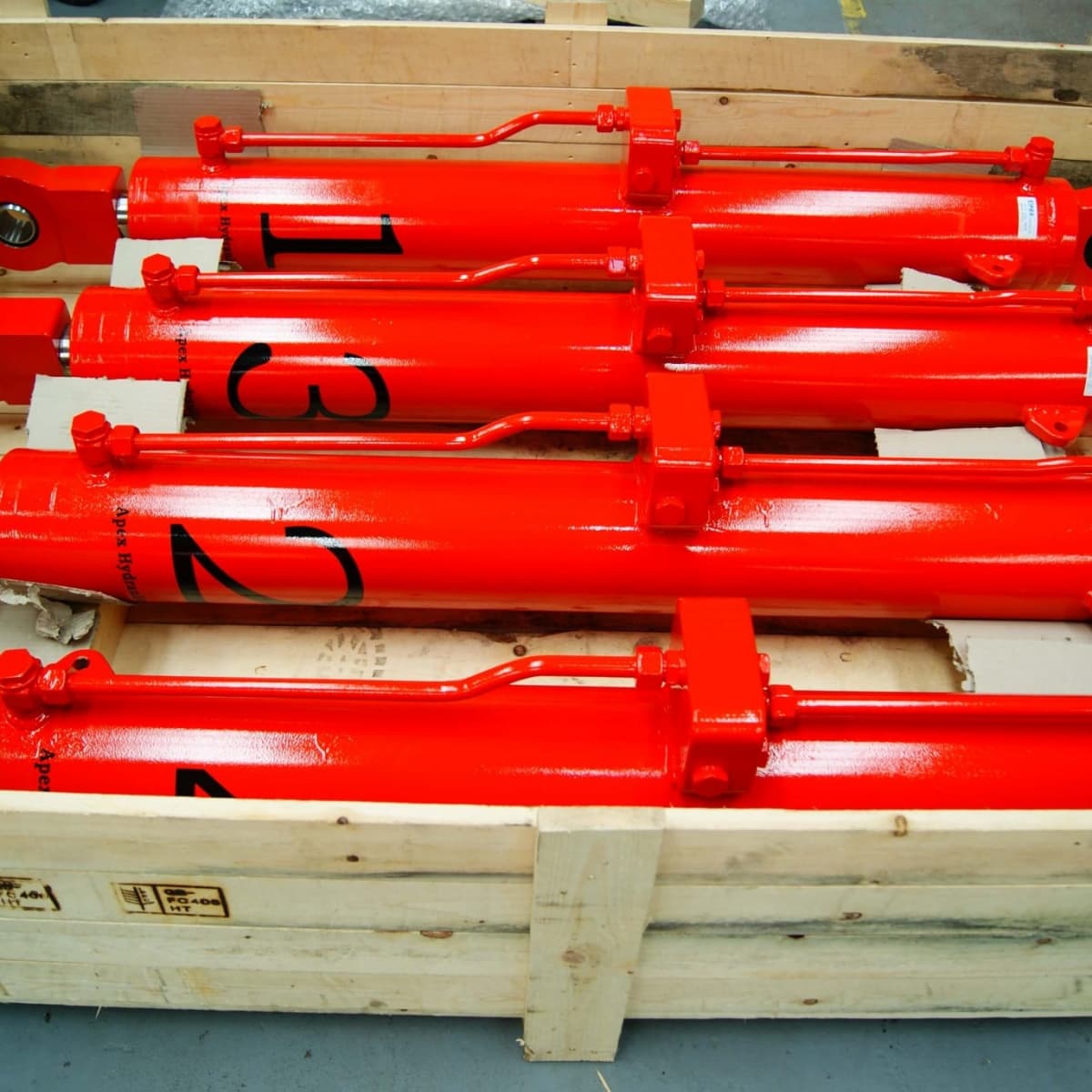 Offshore Hydraulic Cylinders / Rams for the Marine Industry Apex Hydraulics